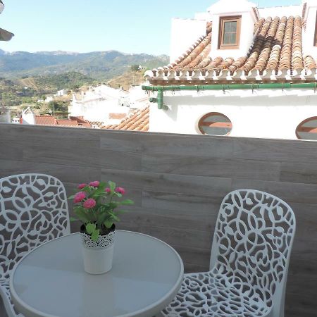 Casa Las Tres Conchas Yunquera Екстер'єр фото