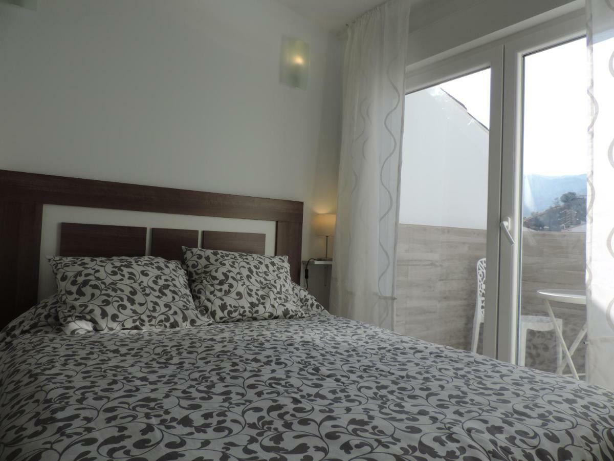 Casa Las Tres Conchas Yunquera Екстер'єр фото