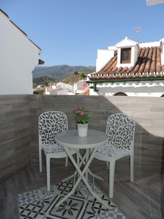 Casa Las Tres Conchas Yunquera Екстер'єр фото